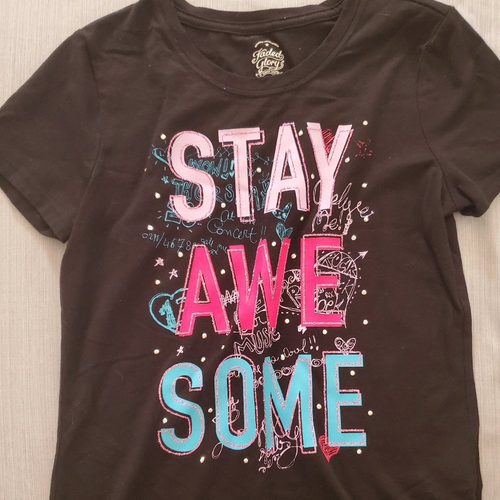 Girl's printed black t-shirt